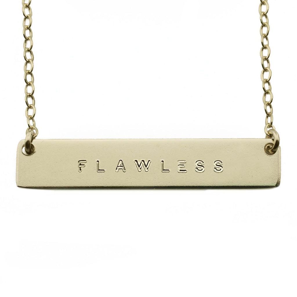The Name Plate Necklace Flawless